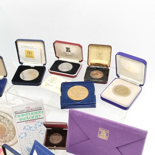 361 - Qty of cased sets, proof coins, medallions inc Tower of London bronze medallion in silver mount, Isl... 