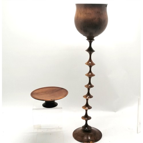 376 - Intricate turned large yew wood goblet (73cm high & has chip on stem) t/w yew wood tazza (19cm diame... 