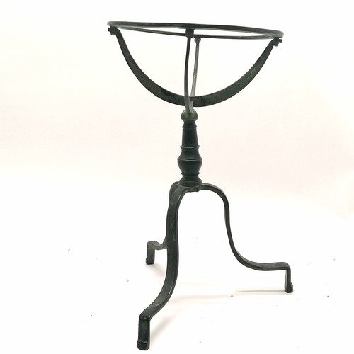 377 - Antique bronze Georgian globe stand terminating on 3 legs - diameter 21.8cm (18.5cm internal) x 37.5... 