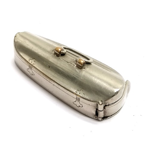 537 - Antique violin case shaped vesta case - 5cm long - has small amount of wear to the plating