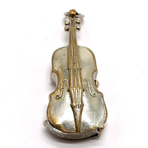 538 - Antique cello shaped vesta case - body 6.5cm long - has wear to the plating