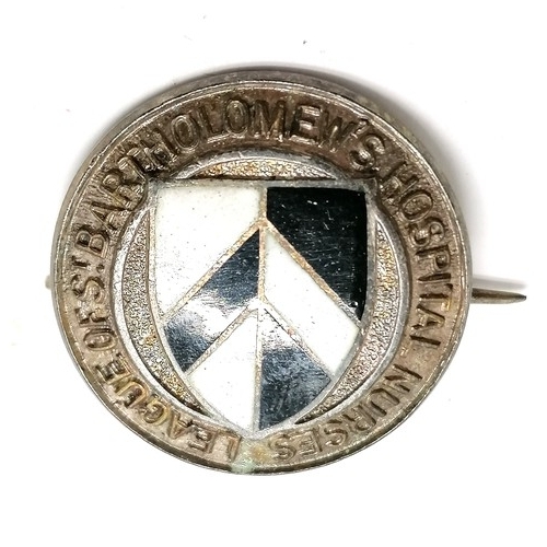 405 - 1945 silver League of St Bartholomew's Hospital nurses badge in original Pattern A.F.S. No.20 box