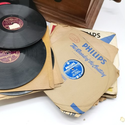 5 - Vintage winner wind up gramophone with oak case and green painted tin horn with handle and needles -... 