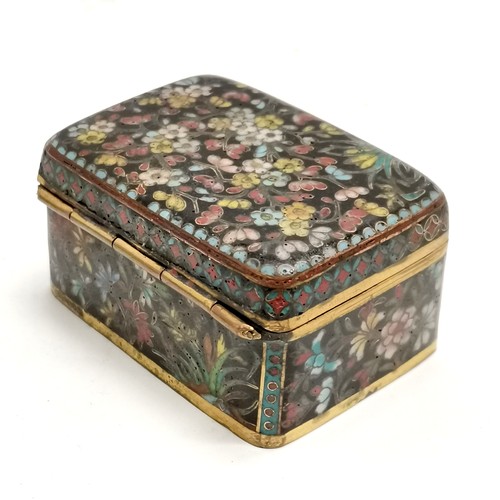 22 - Oriental cloisonne box with floral decoration & with hinged lid (catch a/f) - 5.5cm across