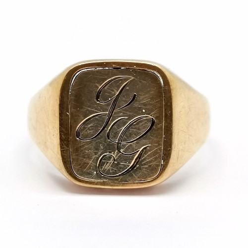 266 - 9ct gold hallmarked signet ring with Masonic enamelled swivel head detail size U 4.9g total weight -... 