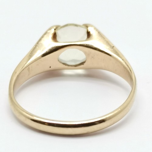 275 - 9ct gold hallmarked solitaire ring set with a yellow stone size M 2.1g total weight