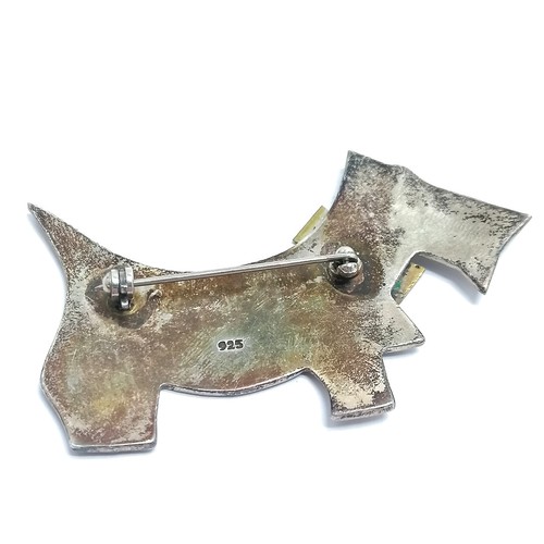 295 - Novelty 925 silver scottie dog brooch with yellow metal bow tie - 6.5cm & 17.8g total weight - SOLD ... 