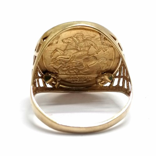 315 - 9ct hallmarked gold St George & dragon medallion set ring - size X½ & 3.4g total weight