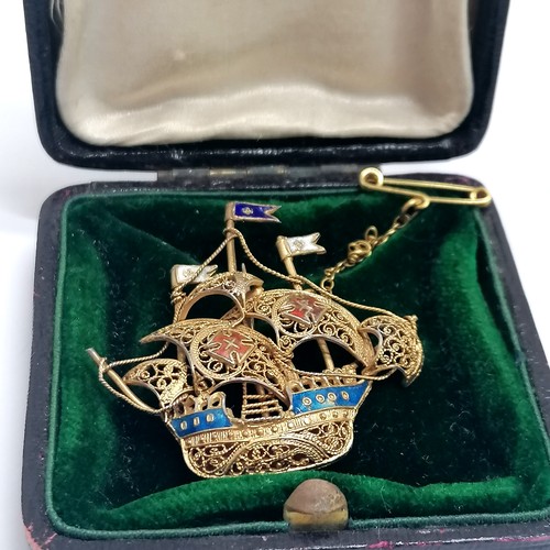 356 - Qty of silver jewellery - gilt filigree galleon with enamel detail (in antique retail box), 935 silv... 