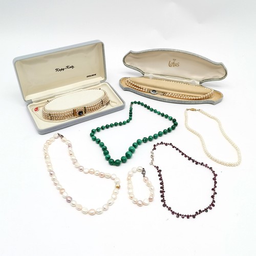 366 - Qty of necklaces inc boxed Kopy-Katz, malachite, garnet with silver clasp etc