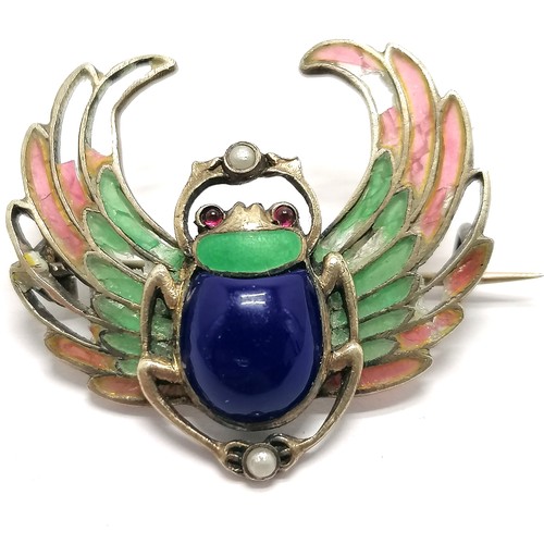 431 - 900 silver gilt scarab plique-a-jour brooch - 3.5cm across & 7g ~ obvious losses to plique-a-jour