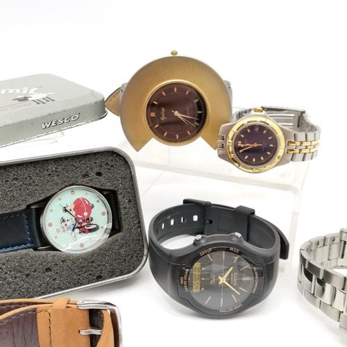 445 - Qty of quartz wristwatches inc Lorus Goofy (reverse watch), Wallace & Gromit, Casio, Sapphero, Equin... 