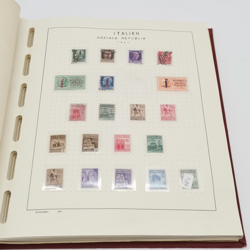 99 - Italy stamp collection 1861-1977 mint / used in 2 x Schaubek albums