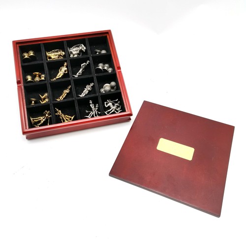 102 - Novelty boxed golfing chess set with cast metal pieces box 28cm x 28cm x 5.5cm high - in good used c... 