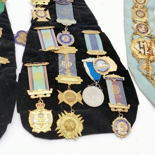 111 - 3 x briefcases of Masonic medallions & regalia inc RAOB, aprons, medallions (some silver), booklets,... 