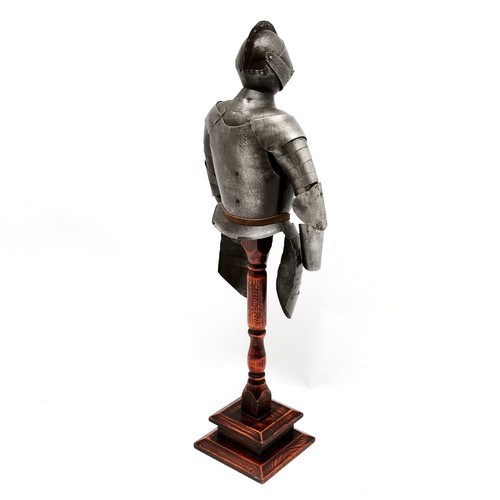 118 - Model of a metal suit of armor on wooden stand - 54cm high