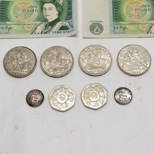 124 - Qty of GB coins ~ 4 x crowns (1893 LVI, 1896 (LX), 2 x 1935), 2 x 50p's, 2 x farthings & 4 x £1 bank... 