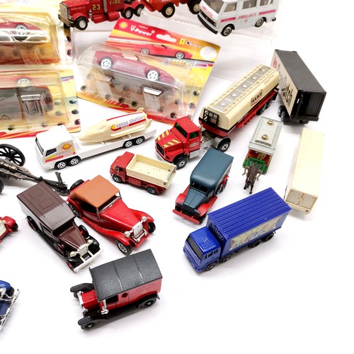 146 - Quantity of boxed and unboxed vehicles including Chitty Chitty Bang Bang unboxed car with figures, B... 