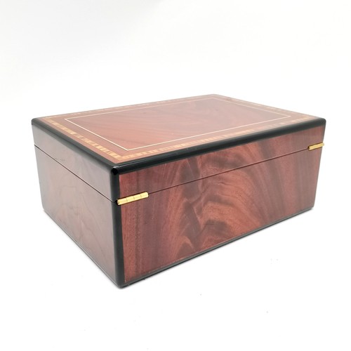 218 - Reindeer mahogany humidor with banded inlay detail & fitted interior complete with 2 keys - 31cm x 2... 