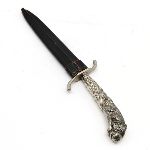 252 - Dagger with tiger pommel & 'ↄsc/☆' marks to blade and in a sheath - total length 30.5cm