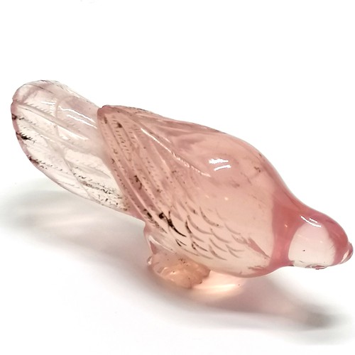 103 - Oriental carved rose quartz bird figure - 11cm and has chip to beak & toes