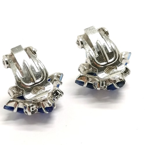 512 - Christian Dior blue / white stone star shaped cluster clip-on earrings - 1.5cm