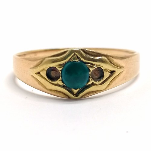 526 - Antique unmarked gold (touch tests as 14ct) blue-green (turquoise) stone set ring - size P & 1.8g to... 