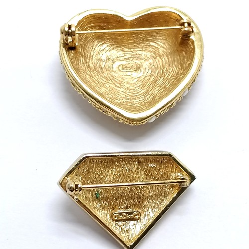 616 - 2 x Christian Dior gold tone stone set brooches - heart shaped (3.5cm across) & diamond shaped