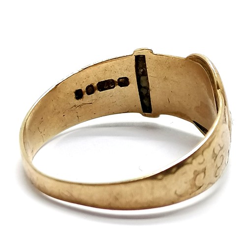 649 - 9ct hallmarked gold buckle ring - size U & 3g