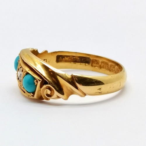 661 - Antique 18ct hallmarked gold sapphire / turquoise stone set ring - size K½ & 2.8g total weight