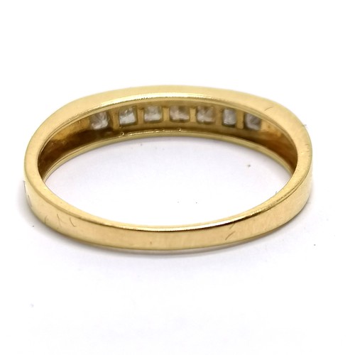 692 - 18ct hallmarked gold 7 princess cut diamond channel set half eternity ring - size P & 2.5g total wei... 