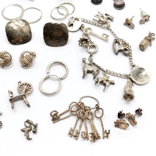 761 - Qty of silver jewellery inc charm bracelet with charms (inc enamel jockey on horse) & earrings - tot... 