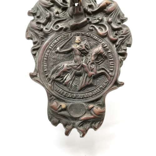 294 - Ornate French masonic / knights templar door knocker with hand holding hammer detail - 18.5cm long x... 