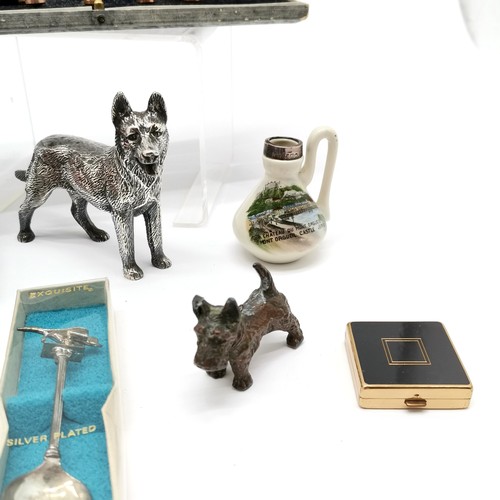 302 - 2 x metal dog figures, boxed Concorde silver plated teaspoon, cased razors, cased studs (22cm long) ... 