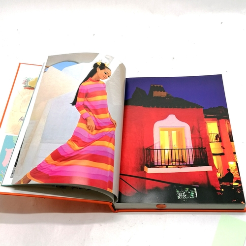 341 - Assouline 'Costa Smeralda' coffee table book 33cm x 25cm. - In good condition