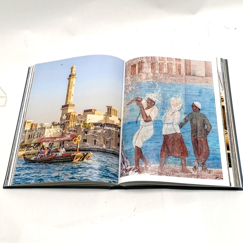 343 - Assouline 'Dubai Wonder' coffee table book 33cm x 25cm.
- has a tear to the inside of the back cover... 