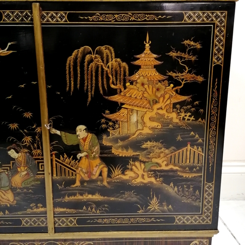 357 - Chinese lacquer drinks/cocktail cabinet with figural and bird detail to the panels, mahogany fitted ... 