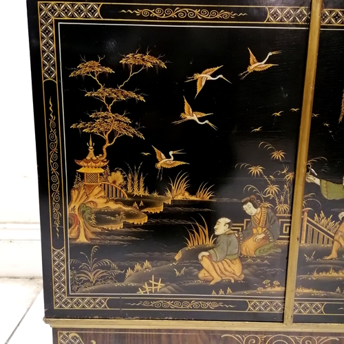 357 - Chinese lacquer drinks/cocktail cabinet with figural and bird detail to the panels, mahogany fitted ... 