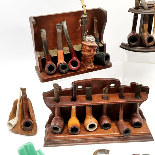 425 - Collection of pipes / stands inc W H Newman Ltd (Chester silver) mounted, Fred K Tranter, Baronite (... 