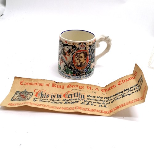 440 - 1937 George VI coronation mug (with paper insert) designed by Dame Laura Knight DBE - 8.3cm high wit... 