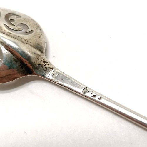 765 - Antique Georgian mote spoon by WI (?) - 15cm long & 7.3g