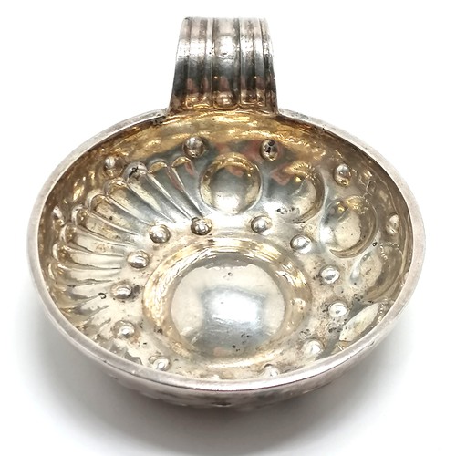 771 - Antique French silver tastevin by Cesar Tonnelier with Minerva 950 hallmark - 7.5cm diameter & 63g