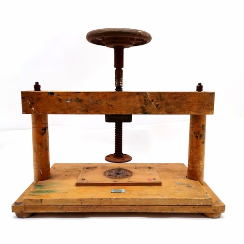 146 - Russell bookcrafts Hitchin wooden & steel book press - 26.5cm x 51cm x total height closed 41cm ~ in... 