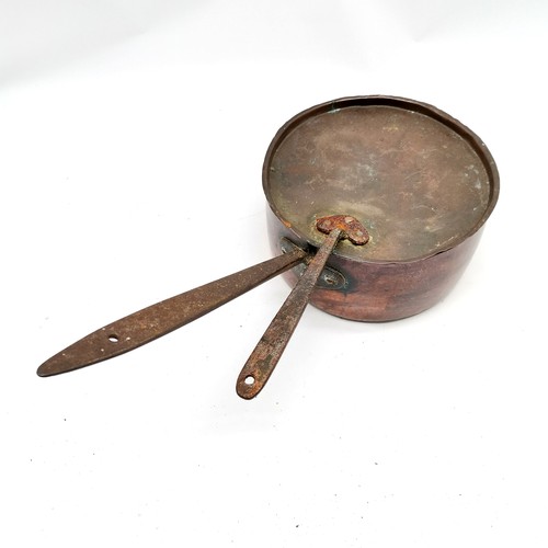 156 - Large antique copper pan with lid