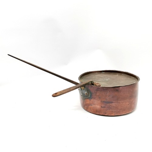 156 - Large antique copper pan with lid