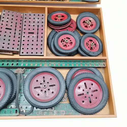 180 - 2 wooden trays of antique and later Meccano including boxed power drive unit- trays 49cm x 34cm x 5c... 