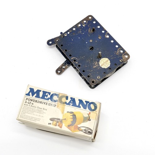 180 - 2 wooden trays of antique and later Meccano including boxed power drive unit- trays 49cm x 34cm x 5c... 