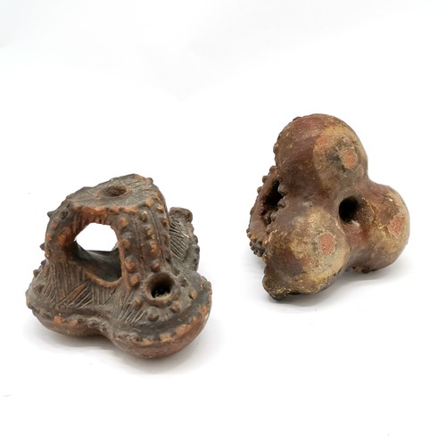249 - 2 x antique Polynesian / Fijian terracotta water vessels (saqamoli) - 12cm x 9cm ~ some losses but n... 