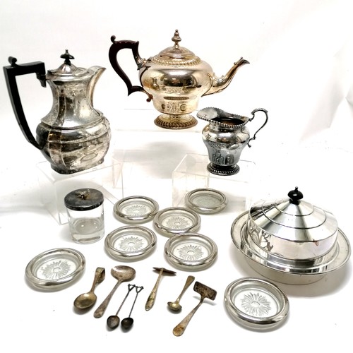863 - Qty of plated ware inc teapot & milk jug with gadrooned border, muffin dish (20.5cm diameter), coast... 