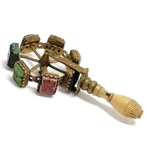 219 - Antique regency period French multi-seal (7) spinner with mother of pearl handle - 9.3cm drop and so... 